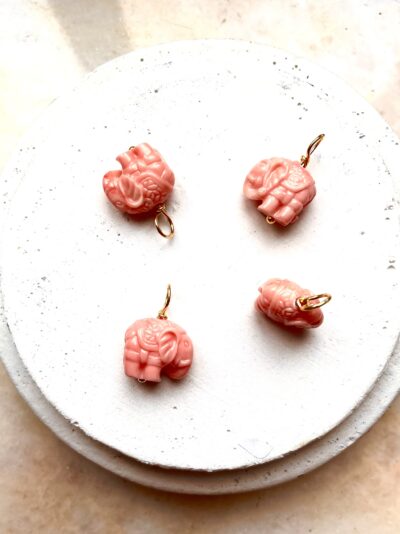 Pendentif ELEPHANT corail