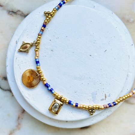 Collier OYA