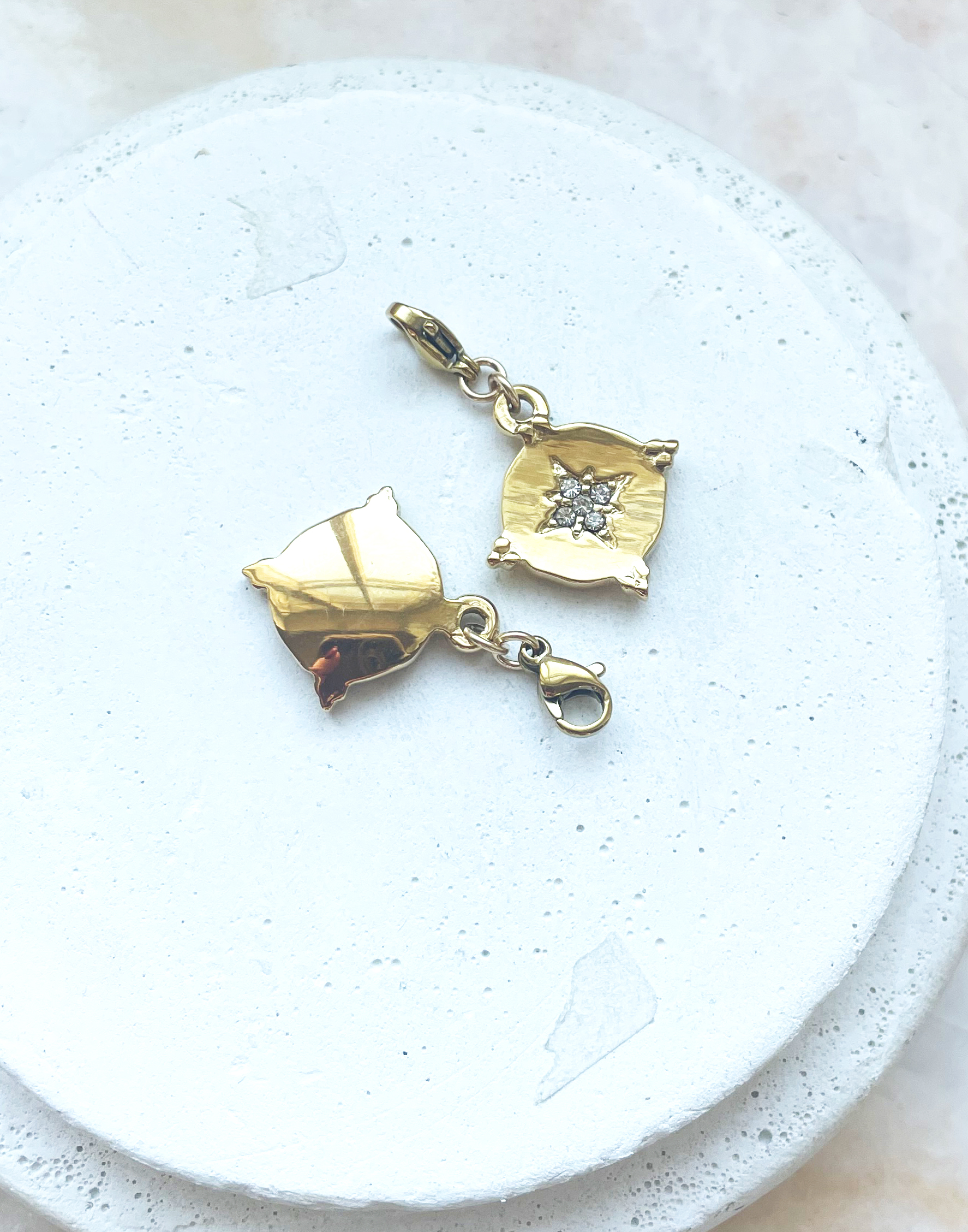 Charms GOYA